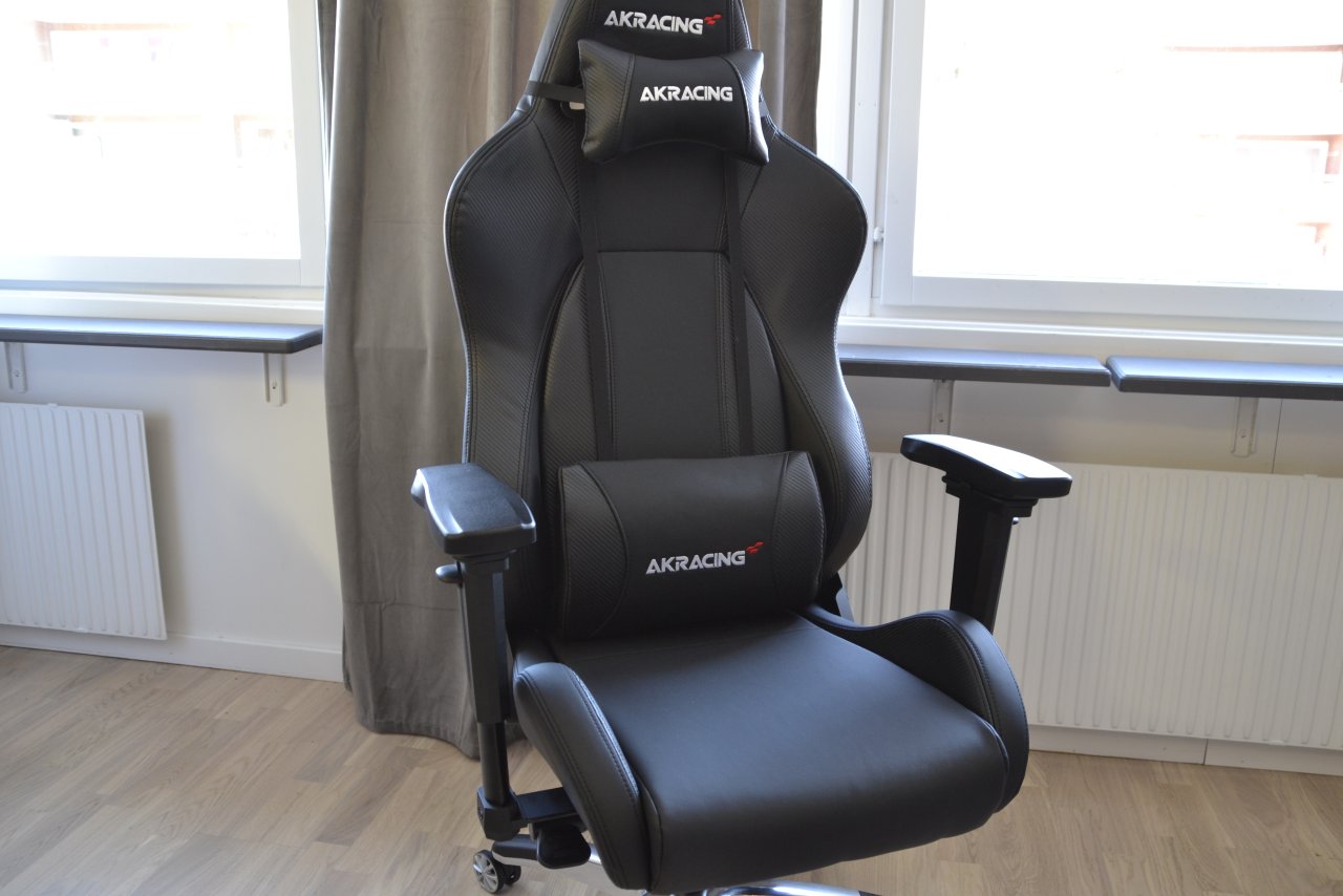 Testpilot: AKRacing Premium – lyxig stol som gör det mesta rätt